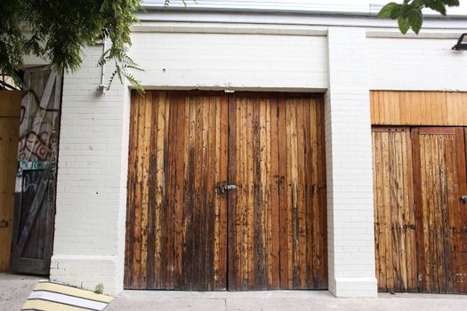 Puerta de madera de encino con panel
